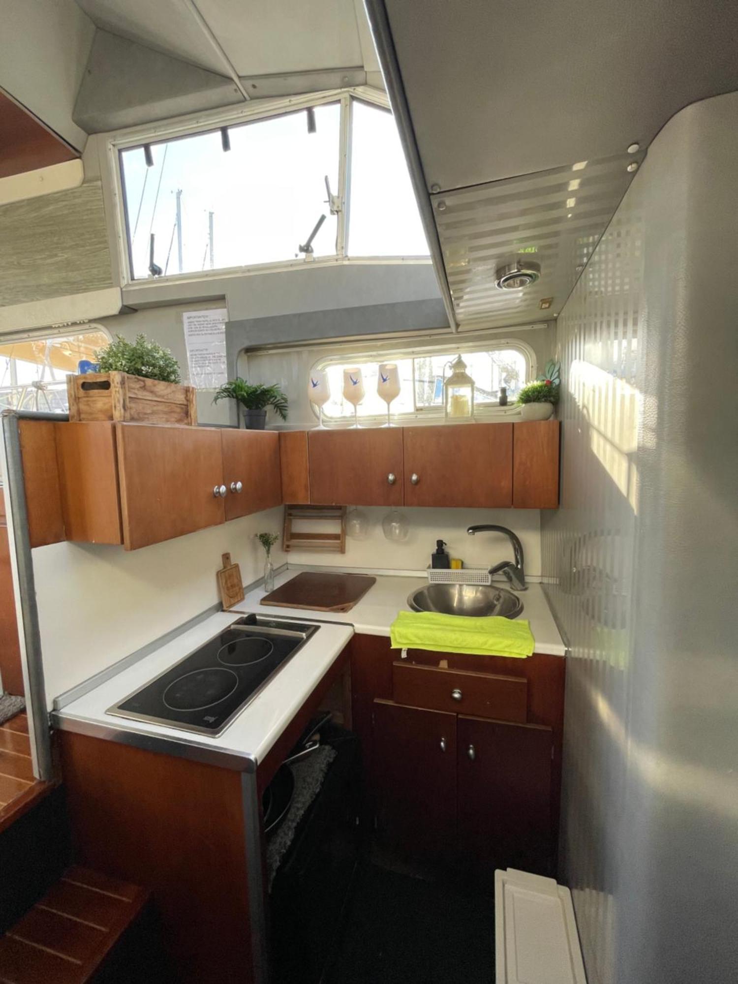 The Floating Home Sant Adria de Besos Exterior photo